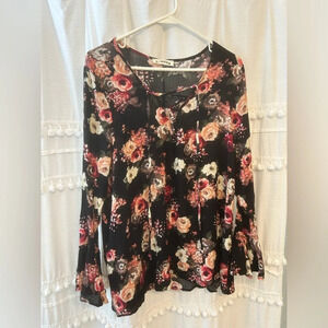 Sonder Black floral long sleeve top size 1X